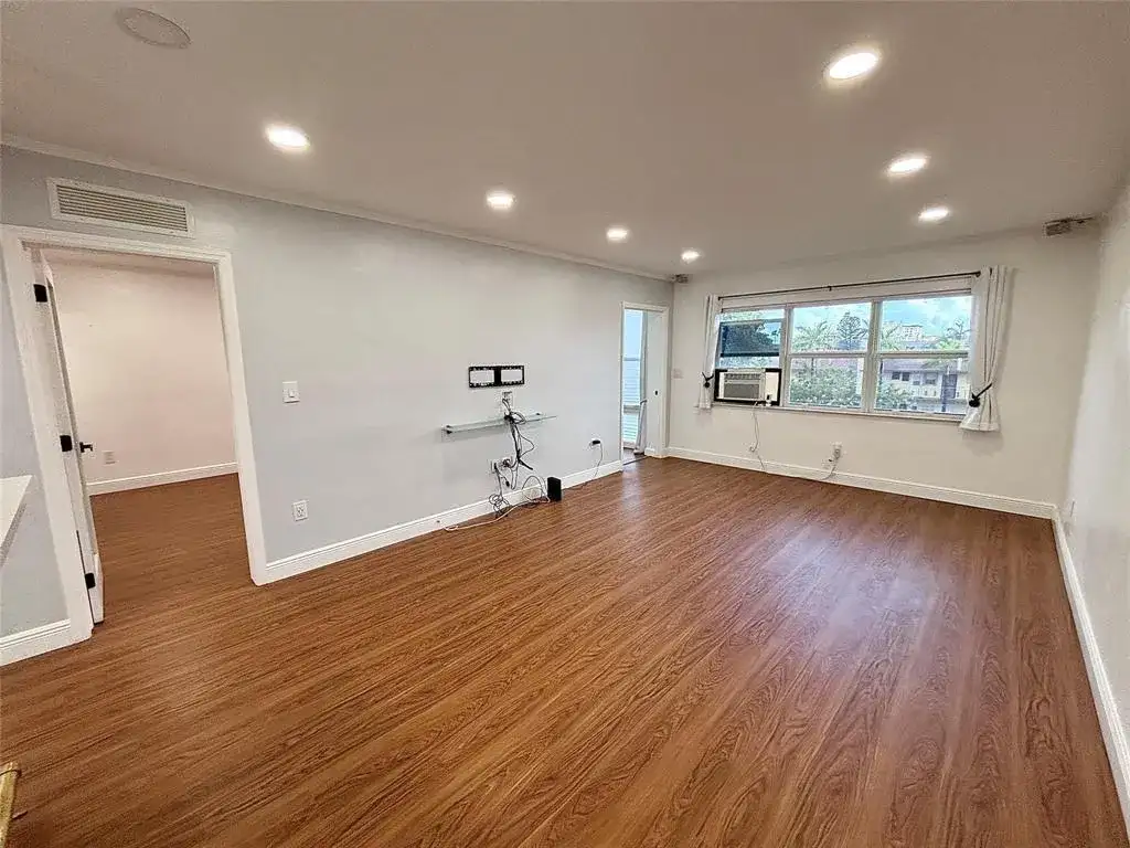 2820 NE 201ST Terrace # F326, Aventura FL 33180 photo 4