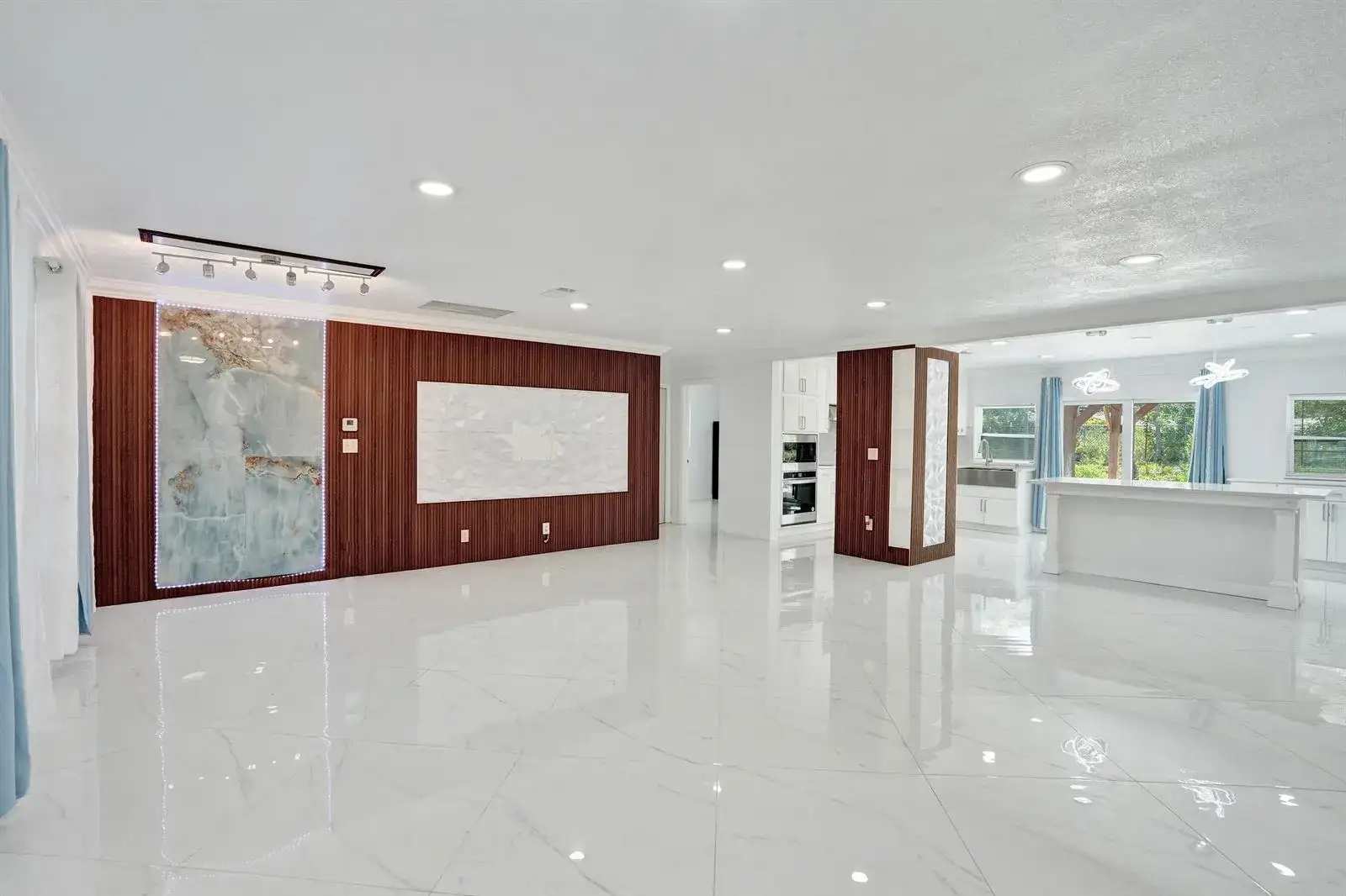 855 NW 80TH Terrace, Margate FL 33063 photo 4