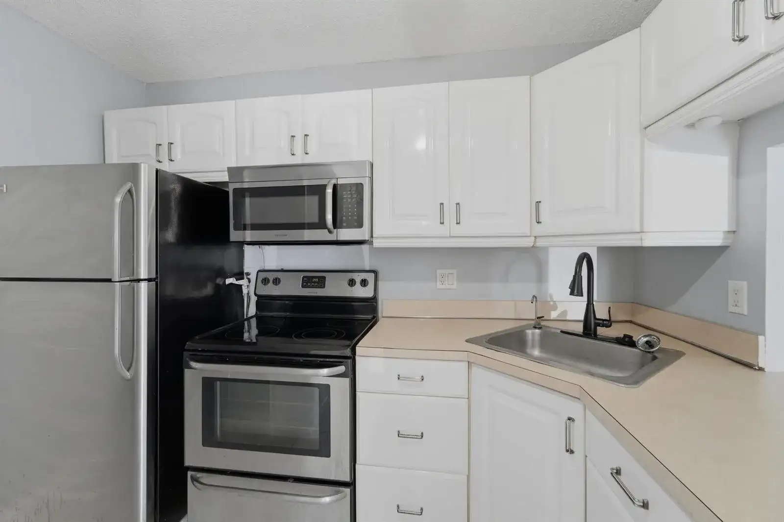 728 Sunny Pine Way # A1, FL 33415 photo 4