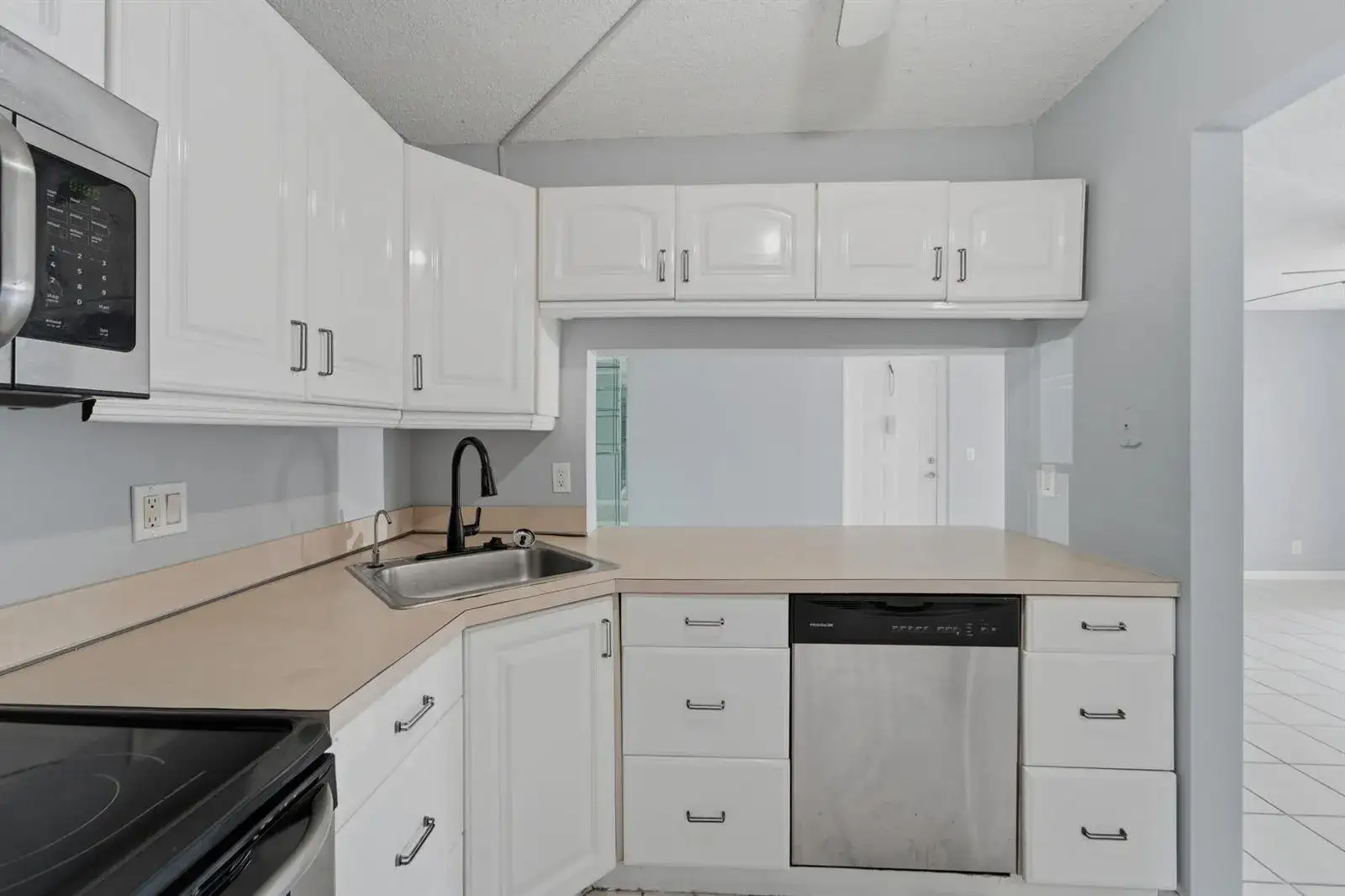 728 Sunny Pine Way # A1, FL 33415 photo 5