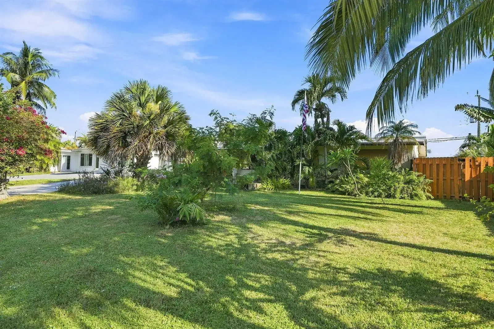 2511 NE 12TH Court, Pompano Beach FL 33062 photo 2