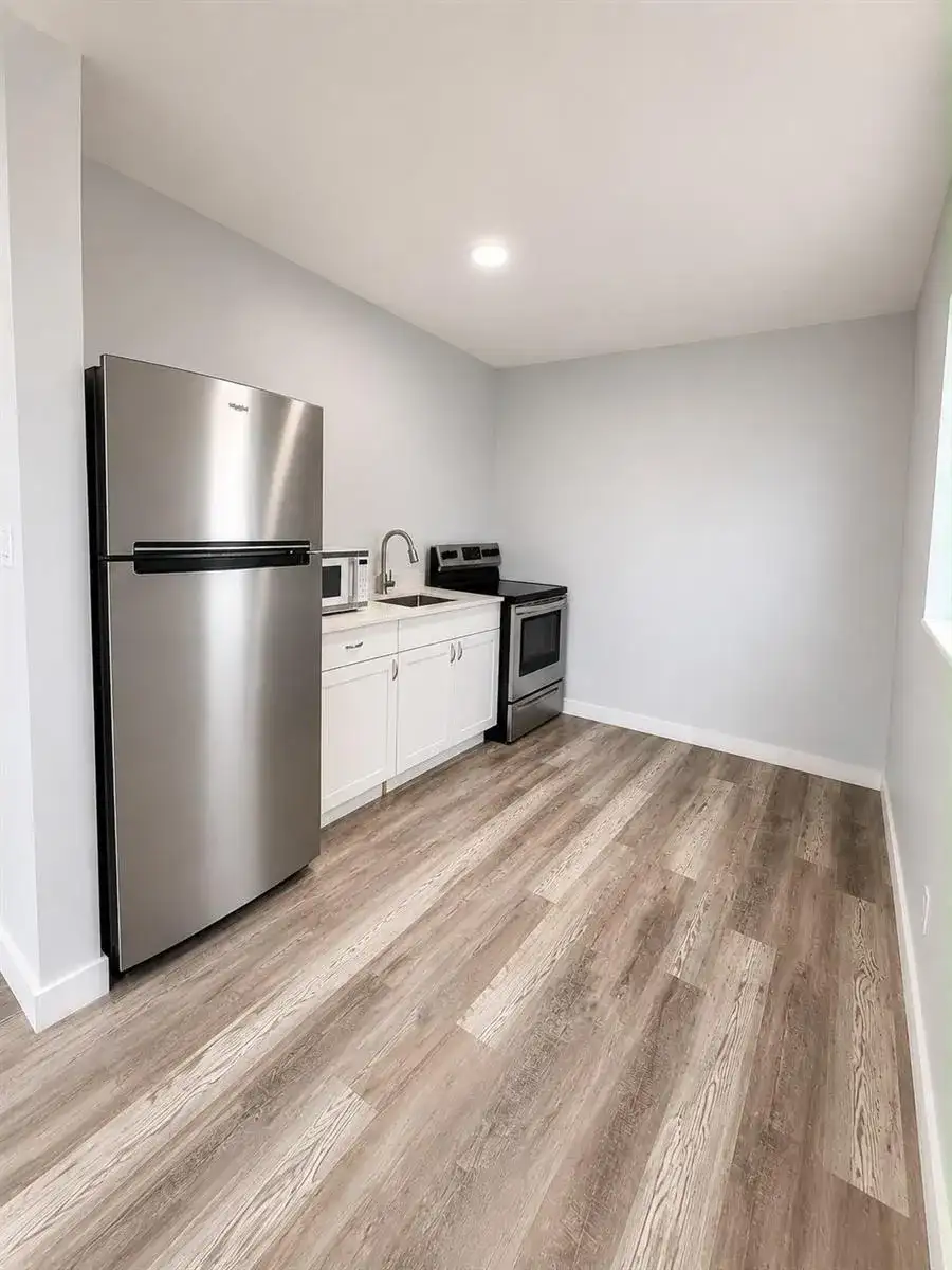 525 NW 5TH Street # 1, Hallandale Beach FL 33009 photo 2