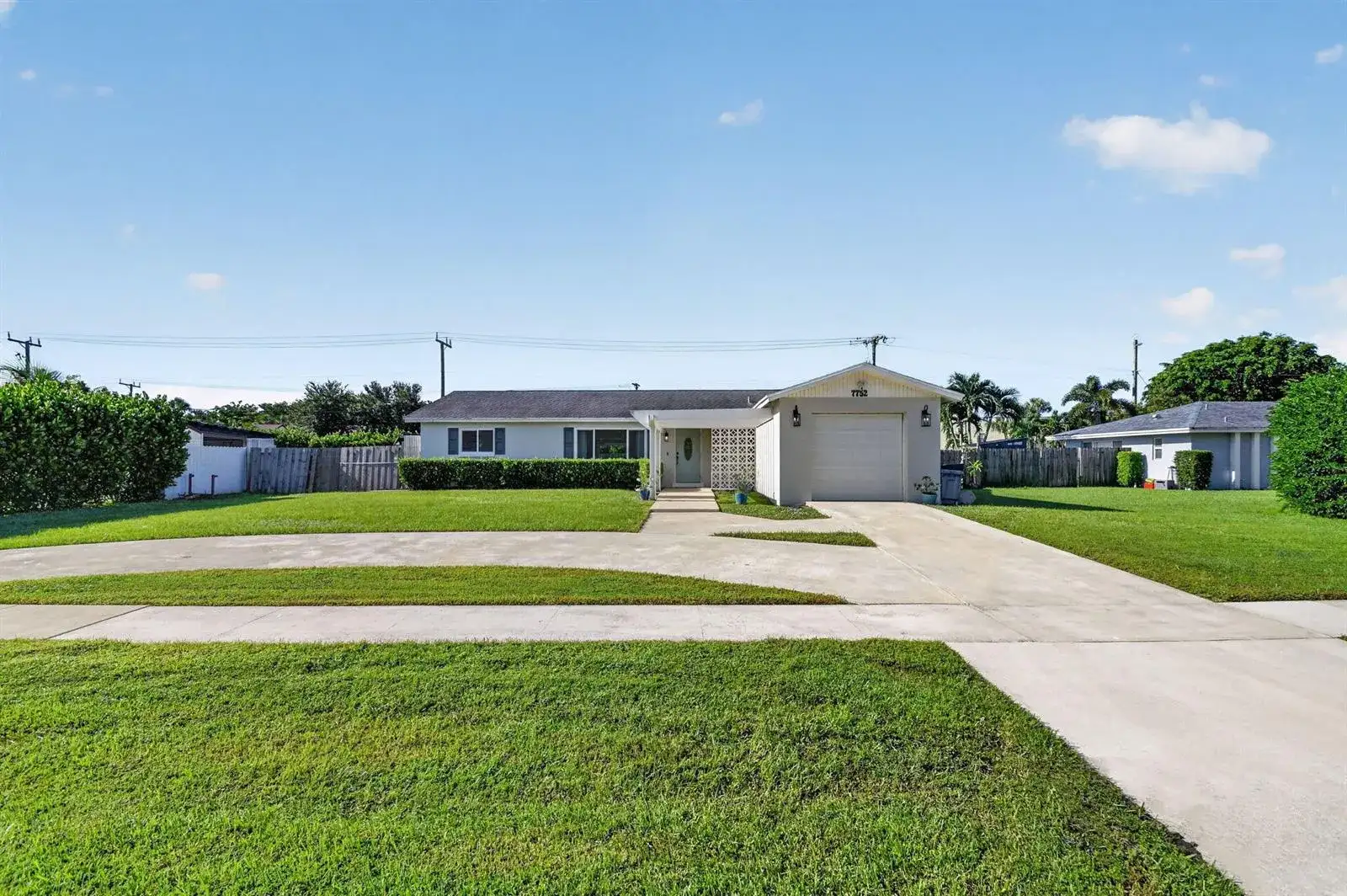 7752 SAINT ANDREWS Road, Lake Worth FL 33467 photo 2