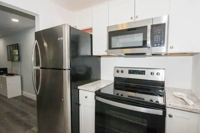 149 West Court, Royal Palm Beach FL 33411 photo 2