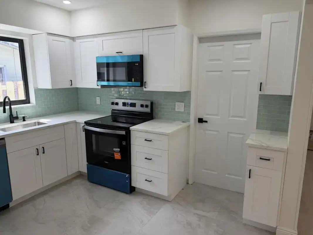 80 NE 48TH Street, Oakland Park FL 33334 photo 3