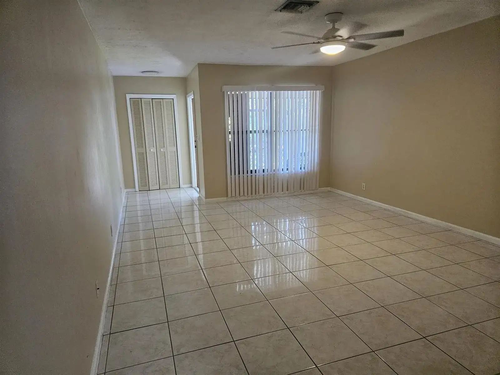 7910 NW 70th Court, Tamarac FL 33321 photo 5