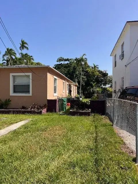 670 NE 87th Street, Miami FL 33138 photo 4