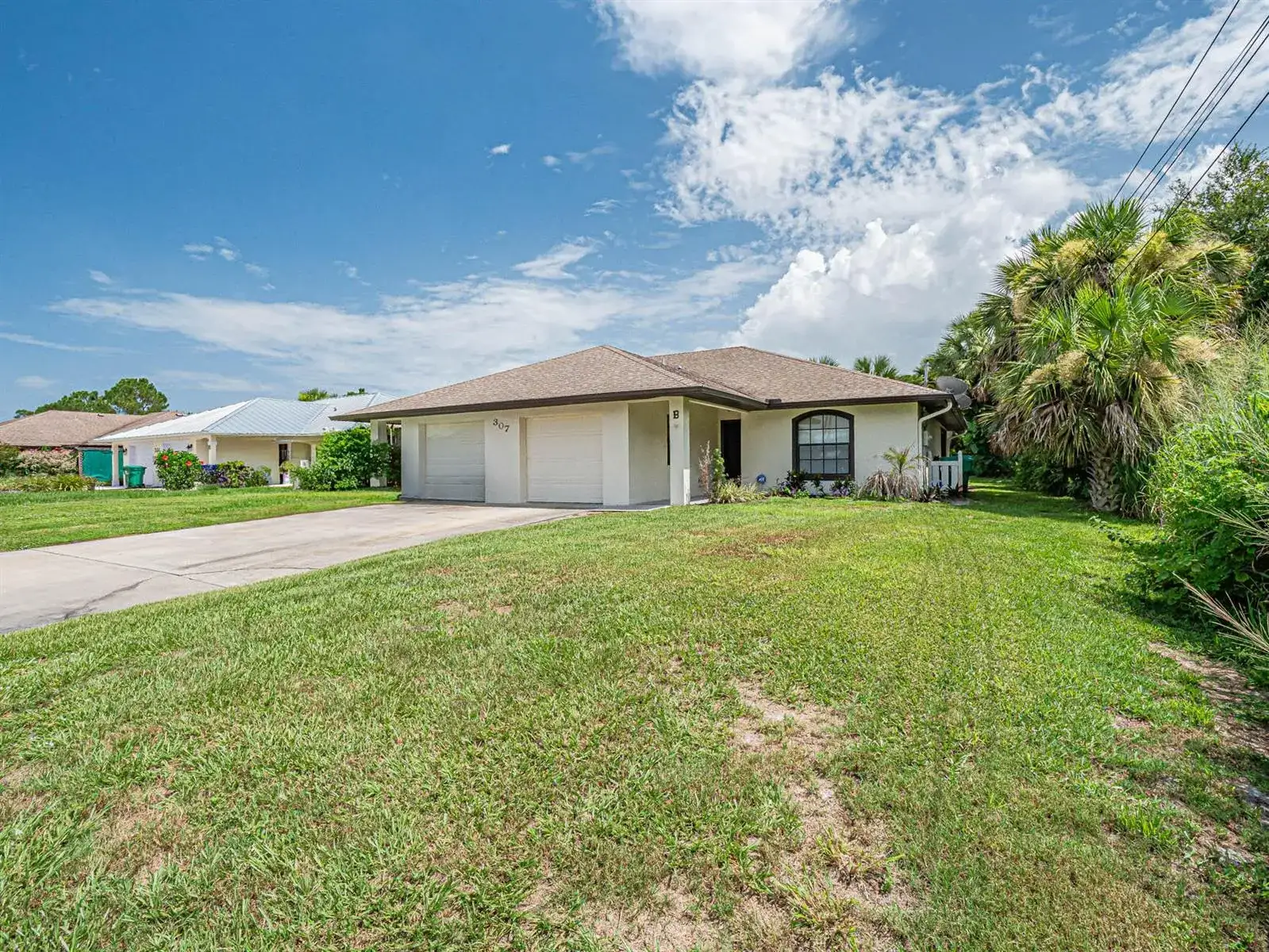 307 S WIMBROW Drive, Sebastian FL 32958 photo 2