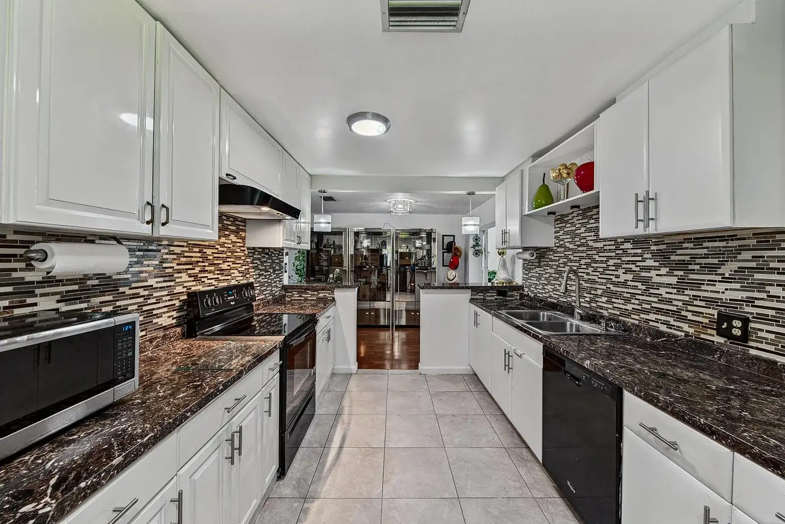7190 NW 10TH Court, Margate FL 33063 photo 4