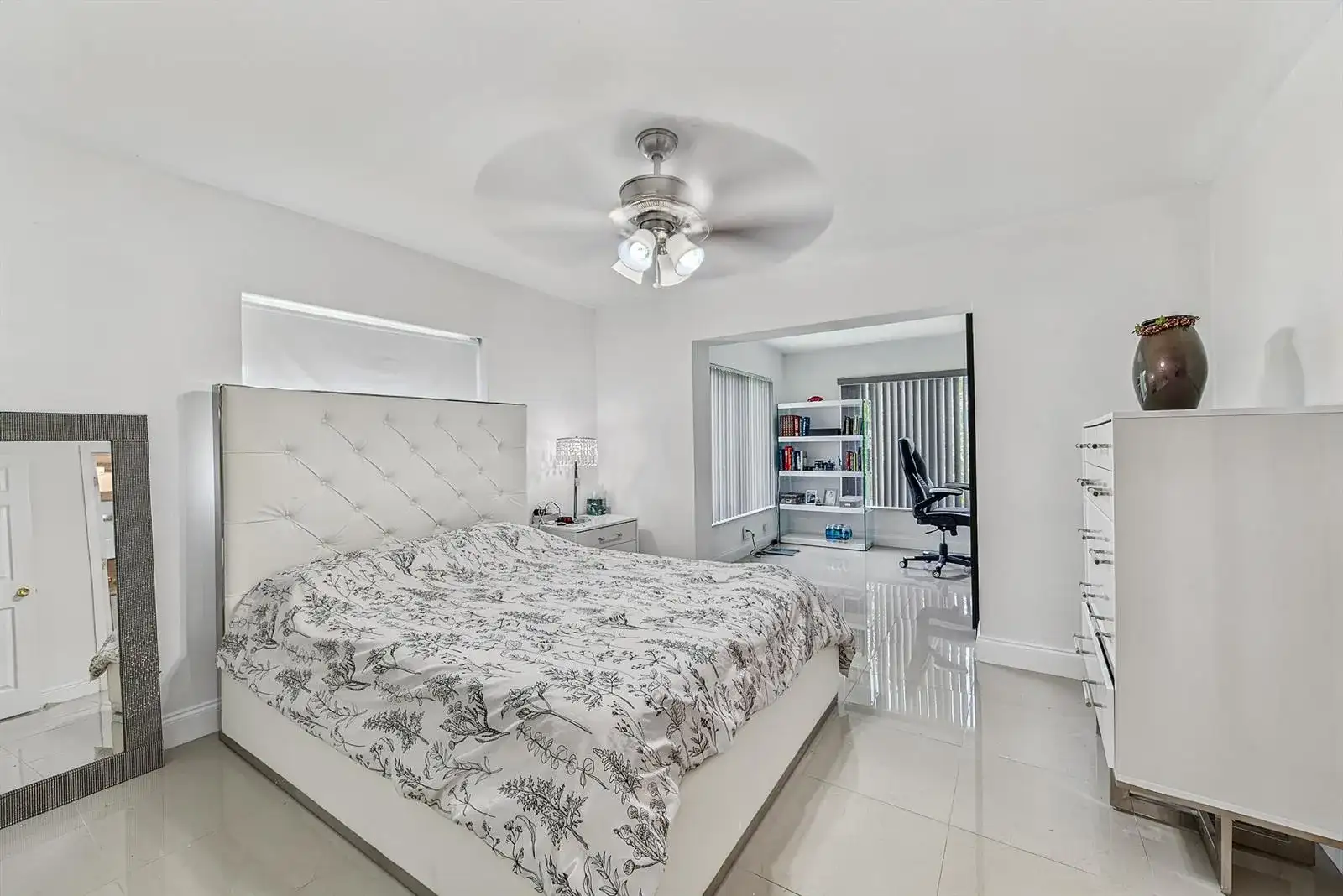 7190 NW 10TH Court, Margate FL 33063 photo 5