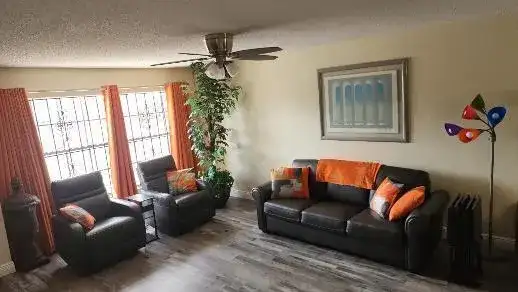 20742 NW 41ST AVE Road, Miami Gardens FL 33055 photo 2