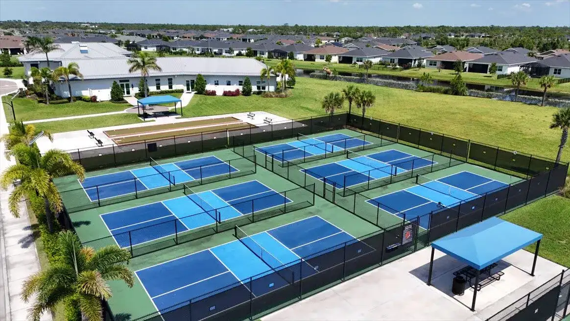 1113 SE CROSSWOOD Way, Port St. Lucie FL 34984 photo 4