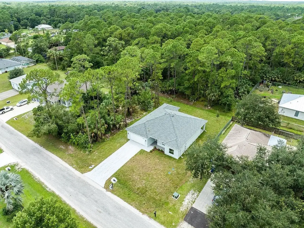 9365 107th Avenue, Vero Beach FL 32967 photo 3
