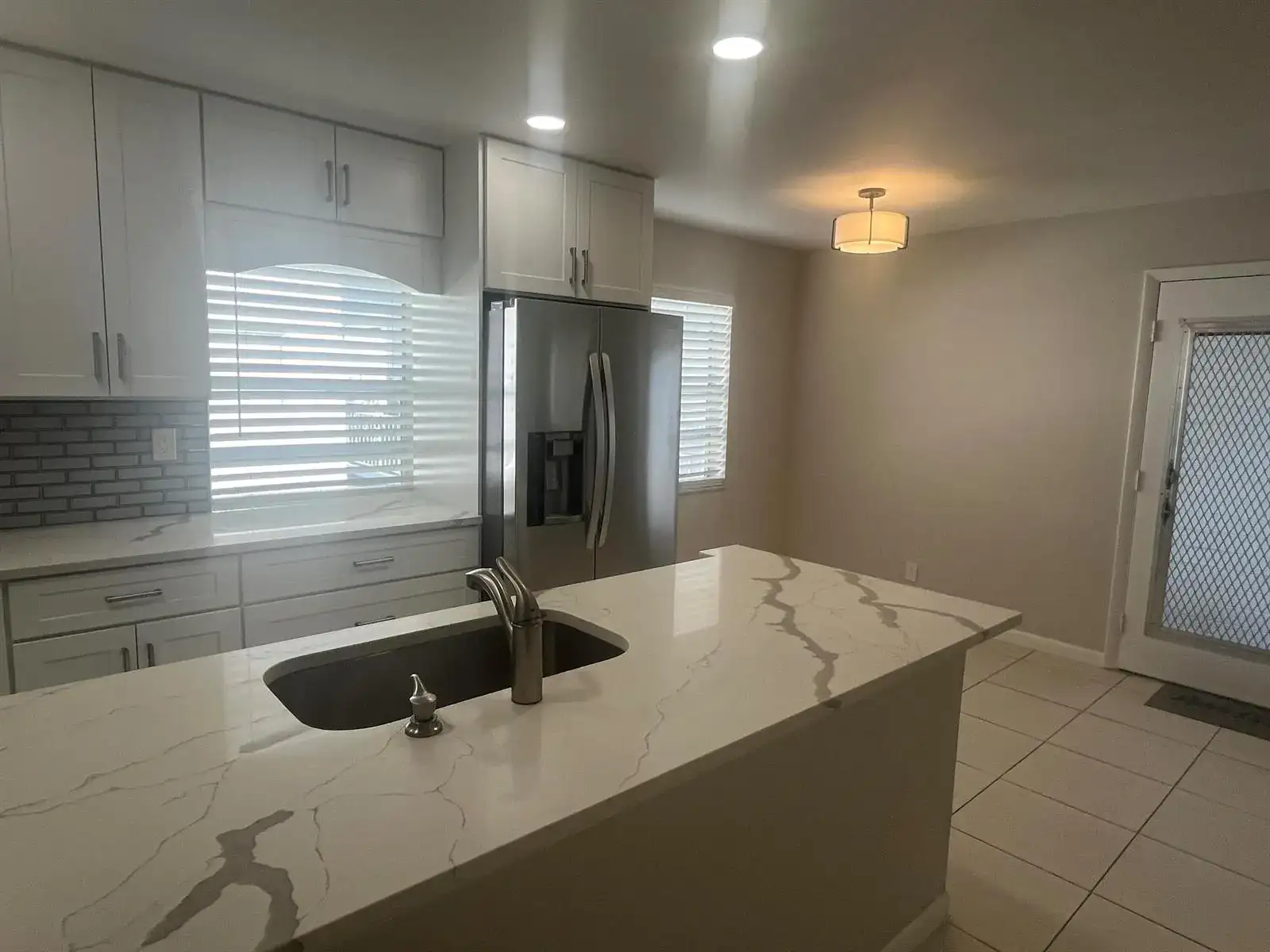 93 Normandy B, Delray Beach FL 33484 photo 4