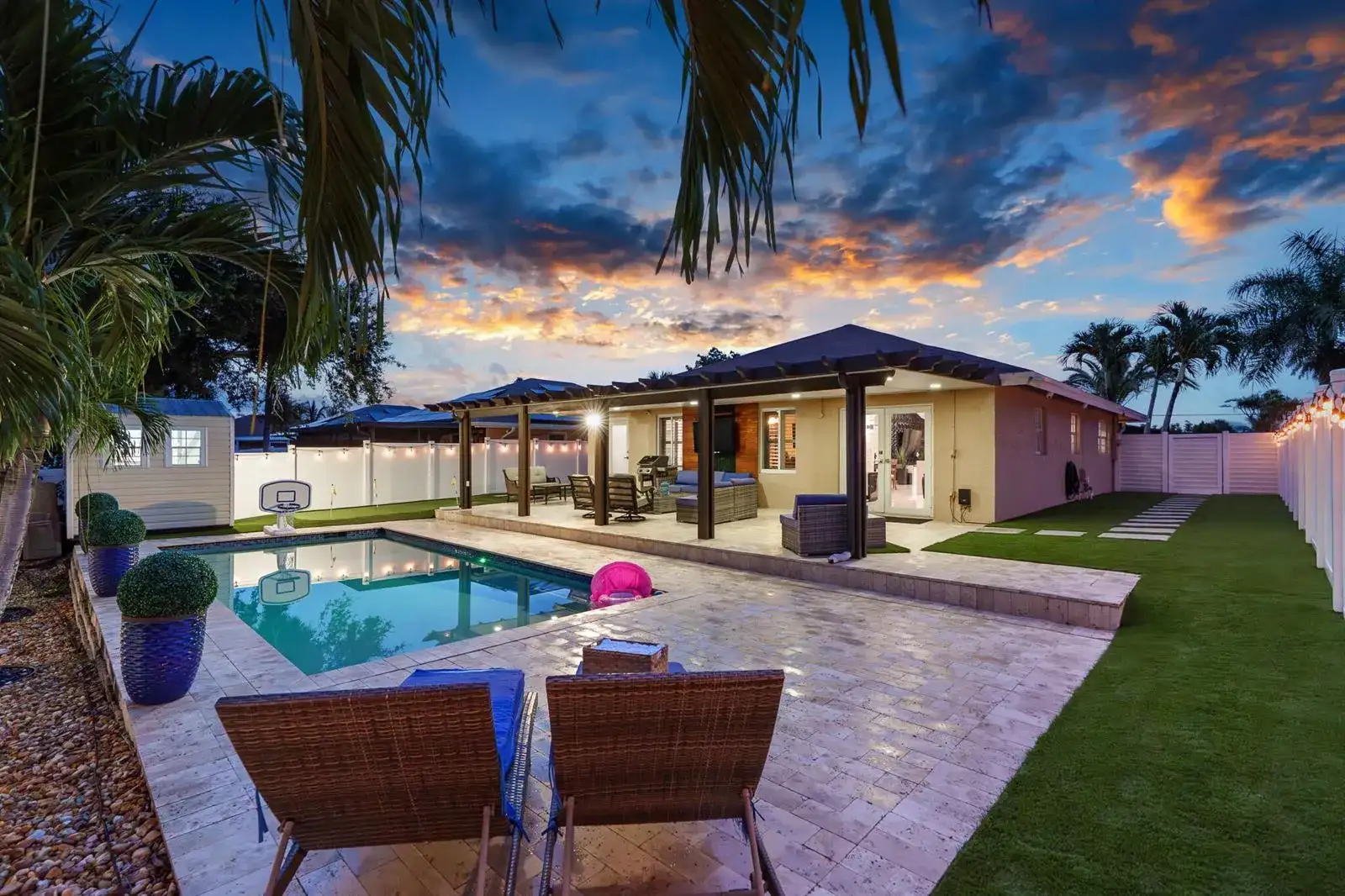 533 NE 1st Avenue, Deerfield Beach FL 33441 photo 2