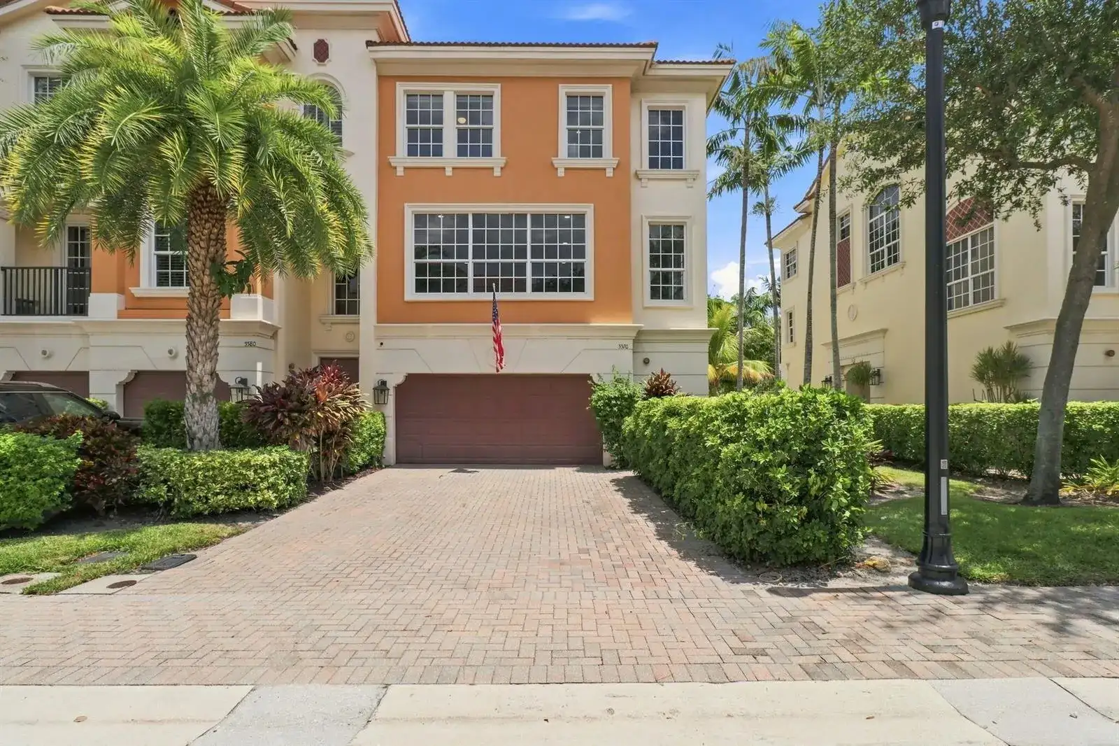 5570 NE TRIESTE Way, Boca Raton FL 33487 photo 2