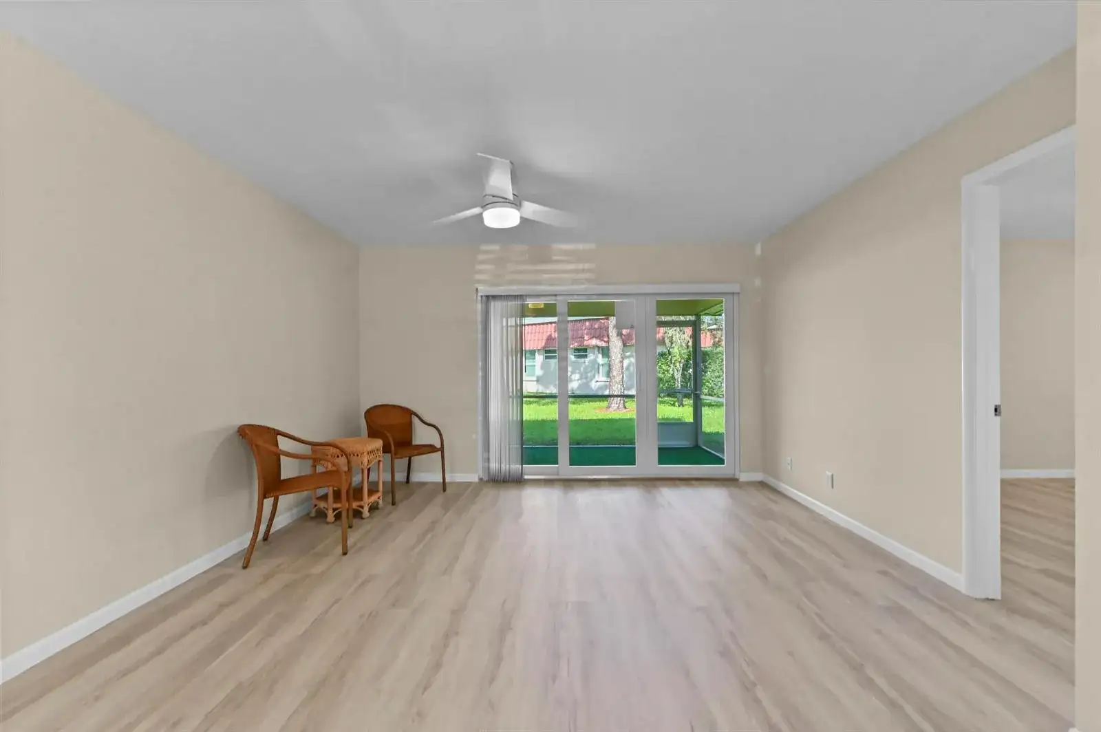812 Salem Lane, Lake Worth FL 33467 photo 3