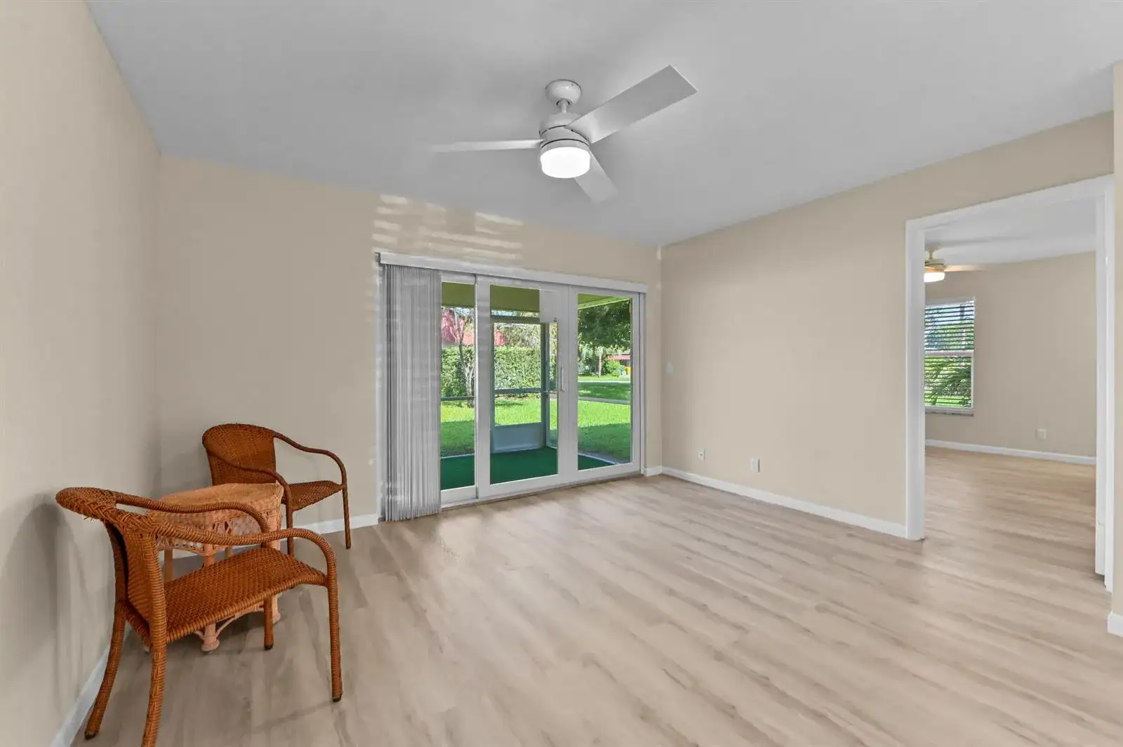 812 Salem Lane, Lake Worth FL 33467 photo 5