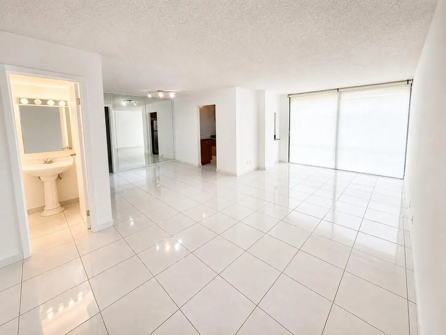 17021 N Bay Road Unit 126, Sunny Isles Beach FL 33160 photo 3