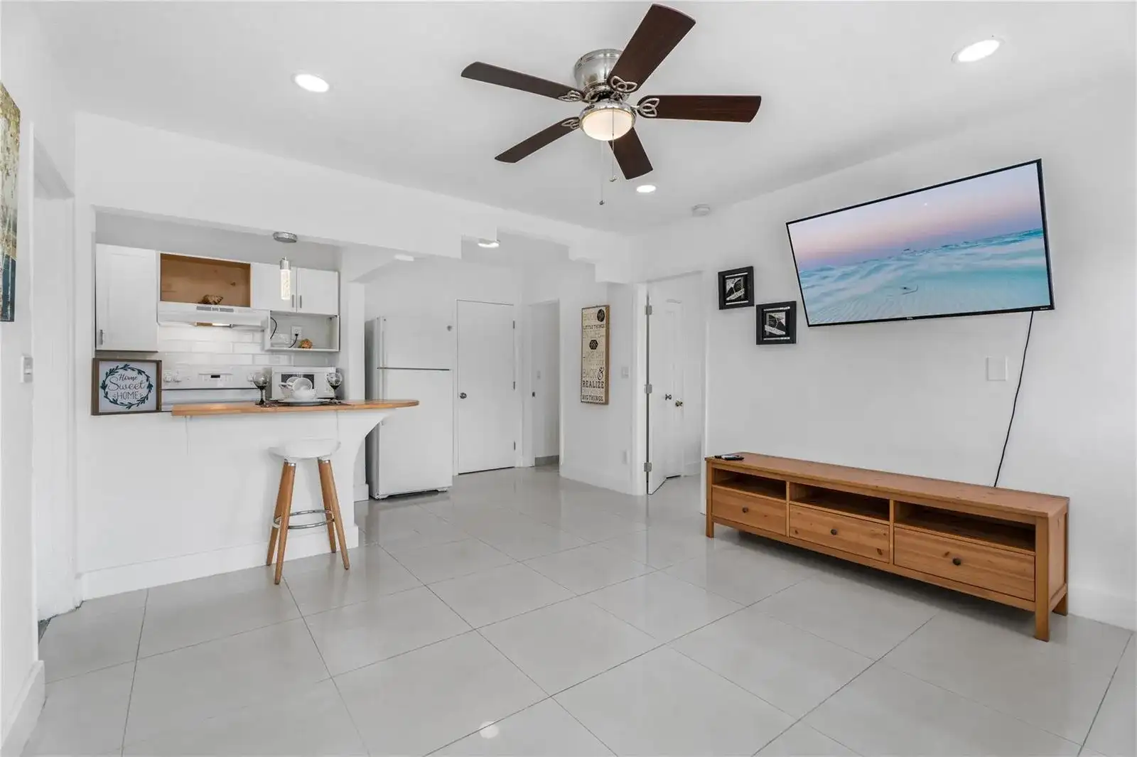 343 Van Buren Street # 3, Hollywood FL 33019 photo 4