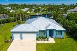 2070 NW PINE TREE Way, Stuart FL 34994 photo 3