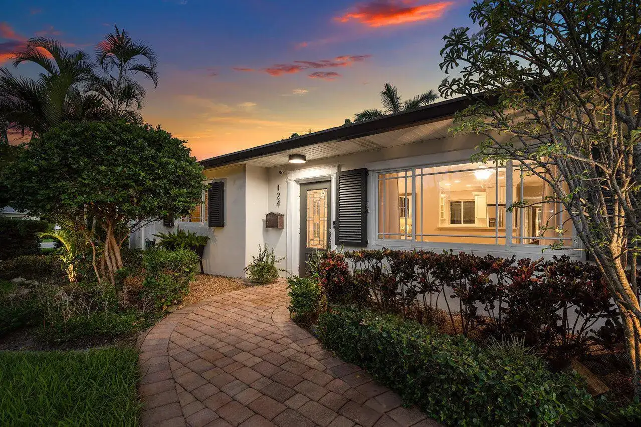 124 Bonnie Briar Lane, Delray Beach FL 33444 photo 4