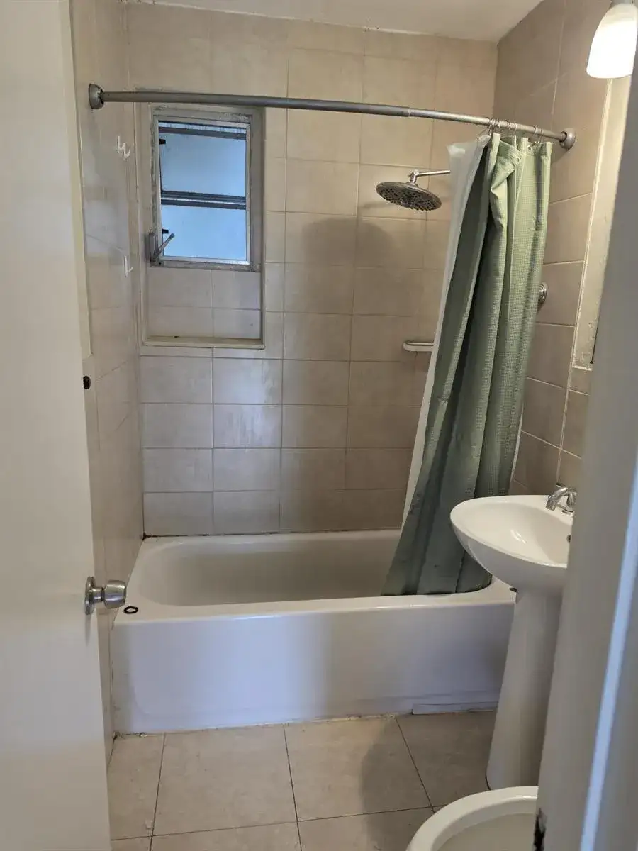 5926 TAFT Street, Hollywood FL 33021 photo 4