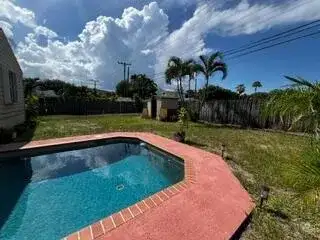 1007 AVON Road, West Palm Beach FL 33401 photo 2