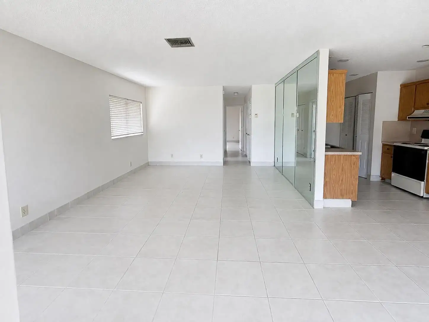 3319 AMERICO Drive, West Palm Beach FL 33417 photo 2