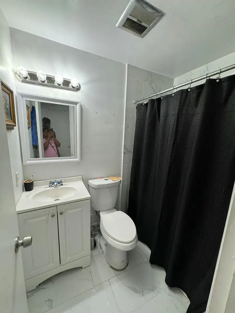 1624 BOARDMAN Avenue, West Palm Beach FL 33407 photo 2