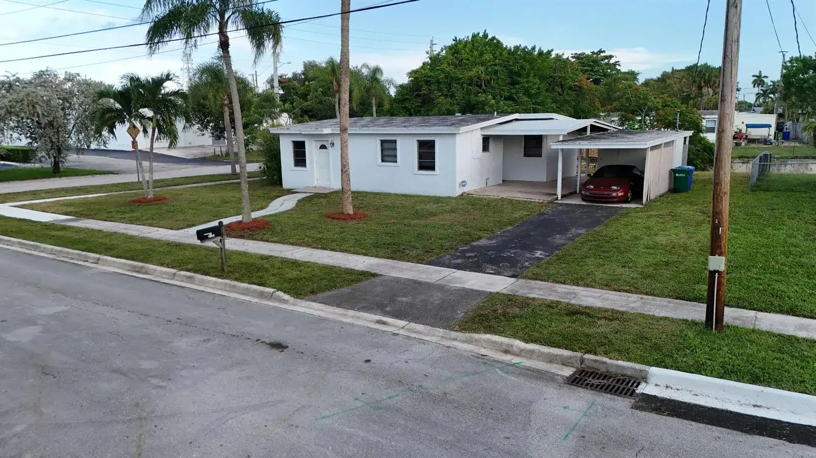 5800 NW 19TH Court, Margate FL 33063 photo 2