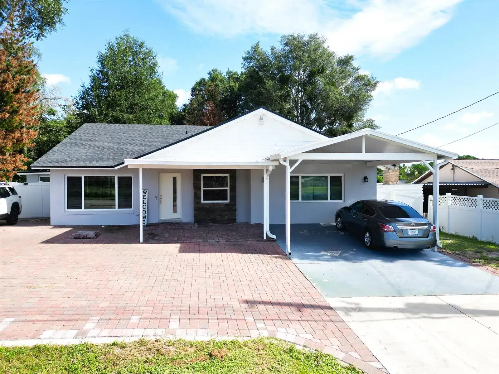 1915 E LAKE Drive, FL 32707 photo 3