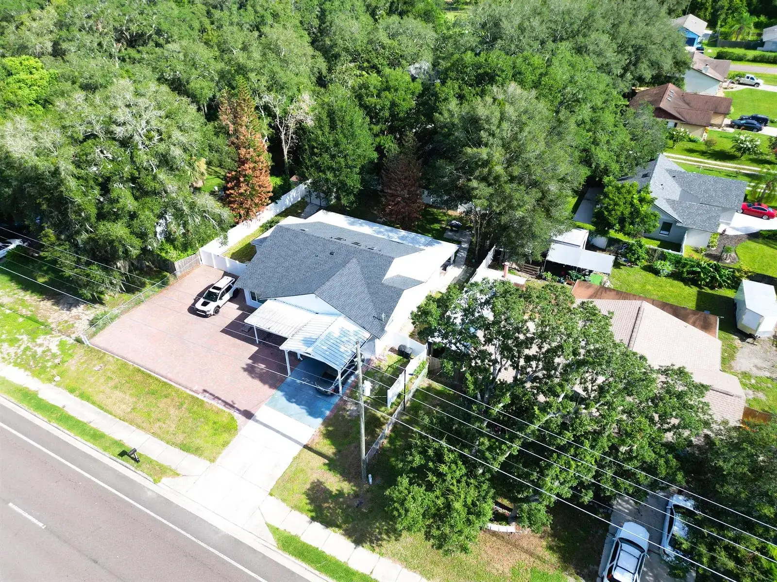 1915 E LAKE Drive, FL 32707 photo 5
