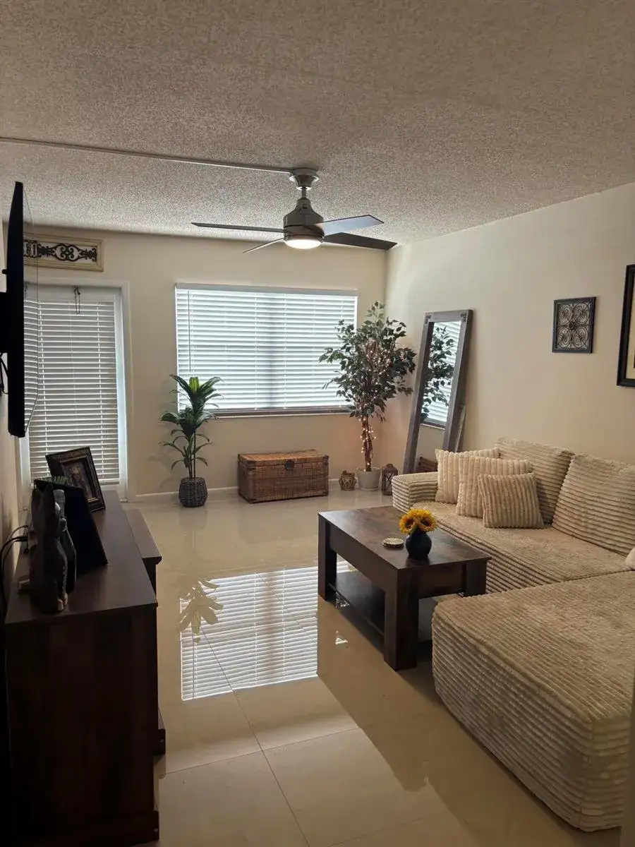 3004 Lincoln A, Boca Raton FL 33434 photo 5