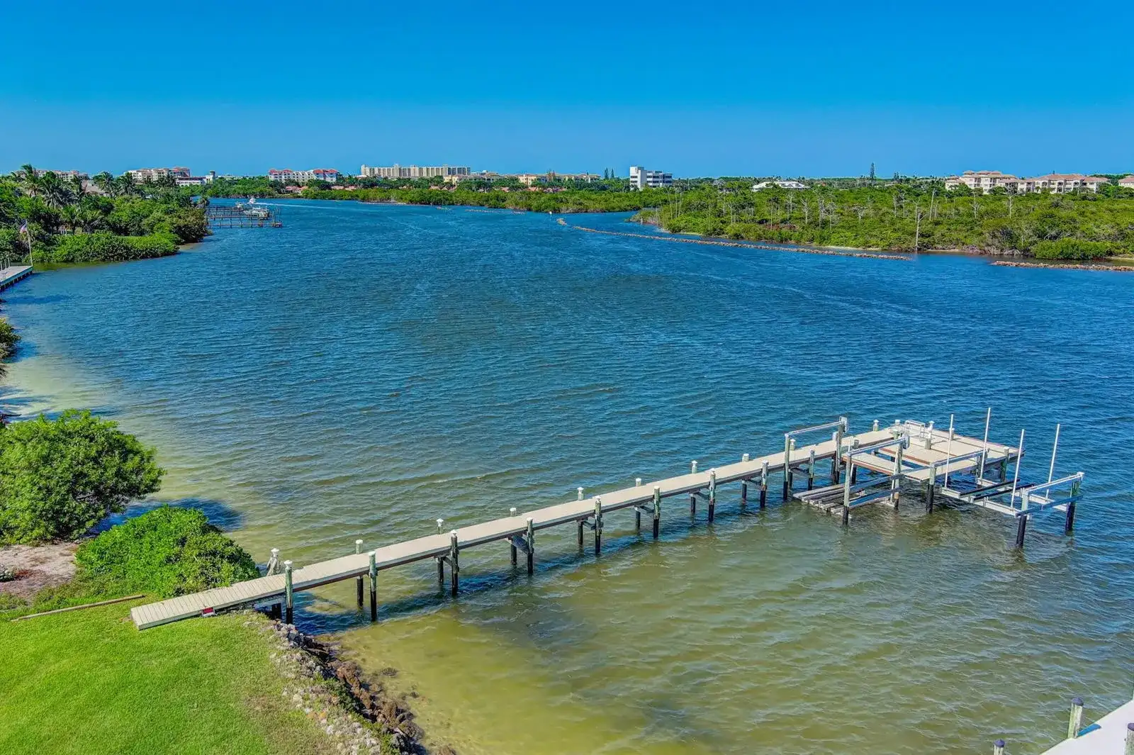 16334 PORT DICKINSON Drive, Jupiter FL 33477 photo 2