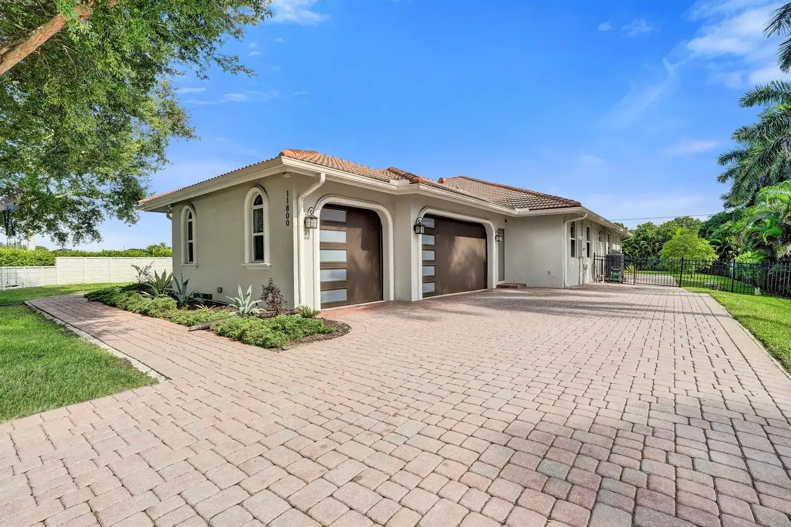 11800 NW 17TH Place, Plantation FL 33323 photo 4