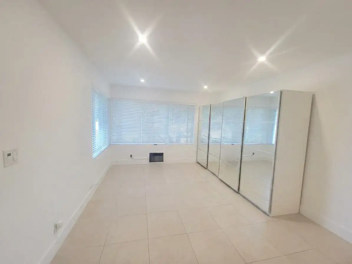 1415 SE 2nd Street # 2, Fort Lauderdale FL 33301 photo 2