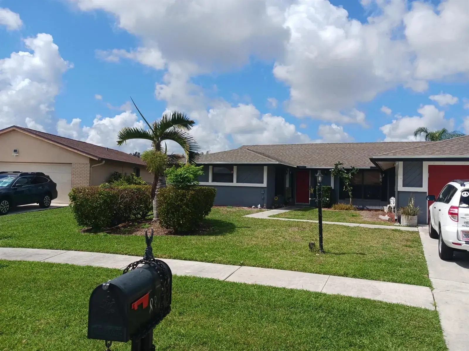 8353 Raymond Drive, Boynton Beach FL 33472 photo 2
