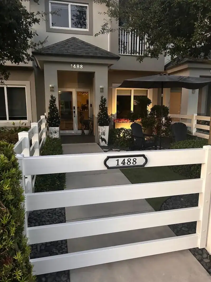1488 NE 34TH Street, Oakland Park FL 33334 photo 2