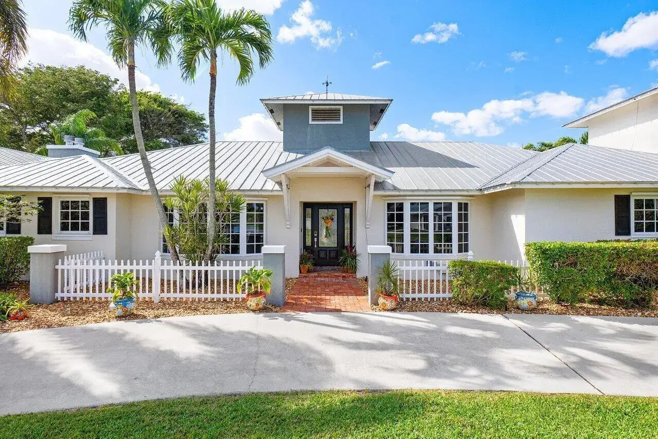 3815 S LAKE Drive, Boynton Beach FL 33435 photo 3