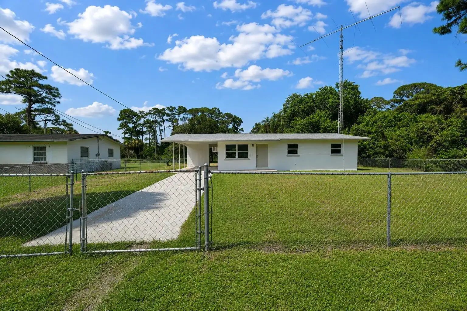 5502 SAN DIEGO Avenue, Fort Pierce FL 34946 photo 2