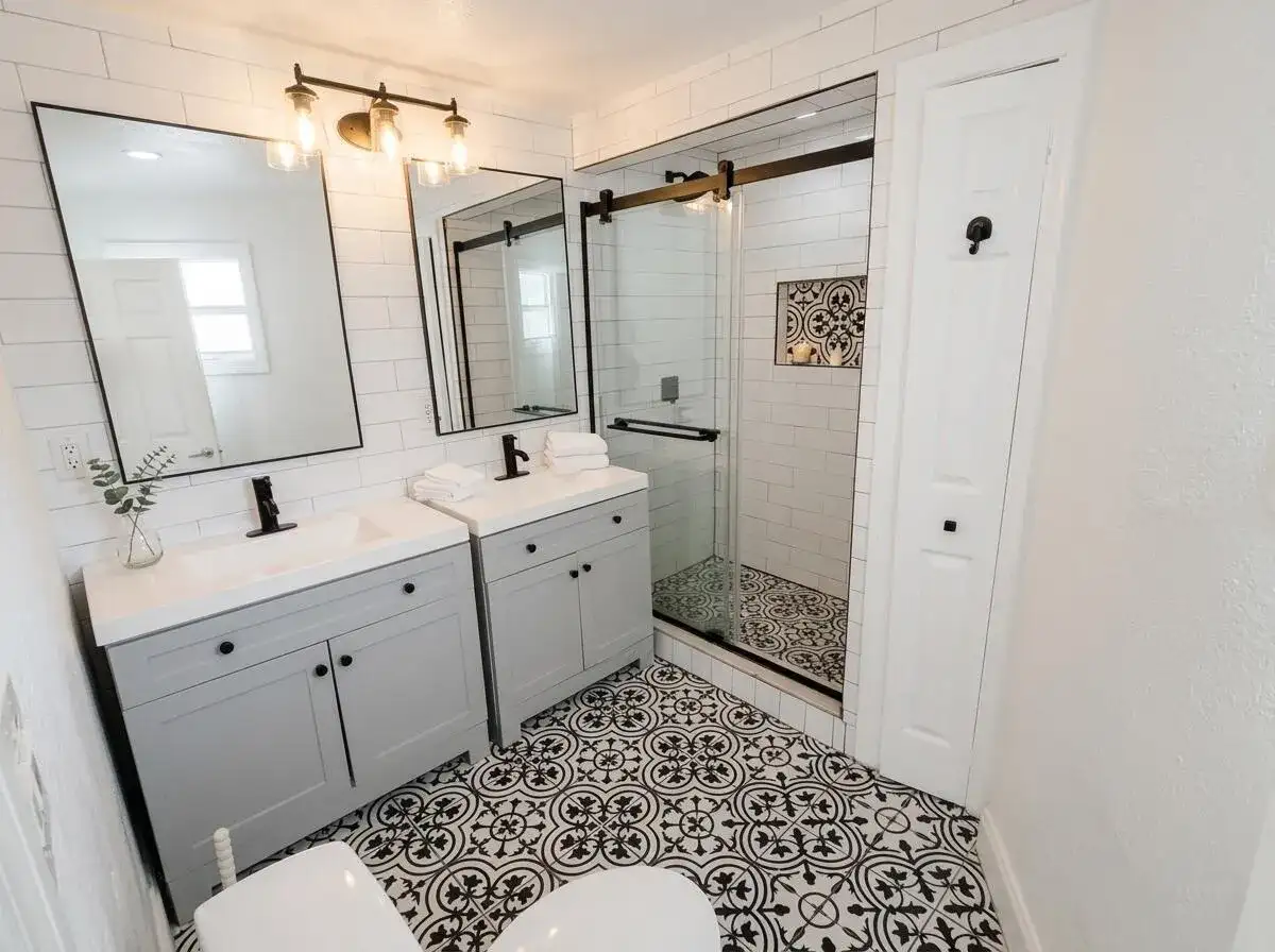 825 TRUMAN Street # 2, FL 33460 photo 4