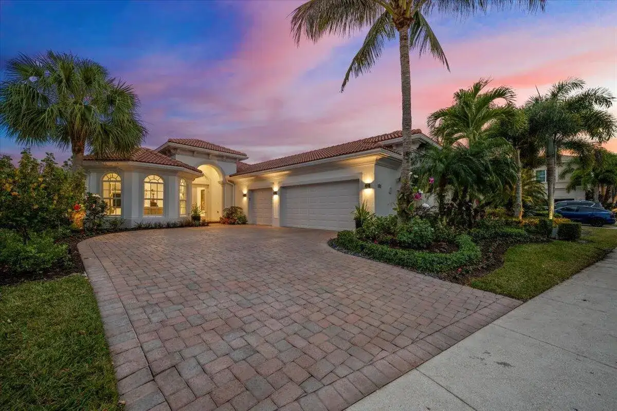 180 Carina Drive, Jupiter FL 33478 photo 3