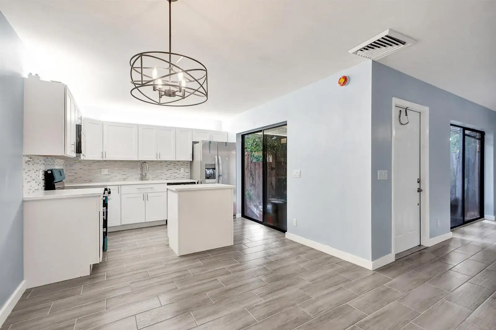 736 NW 98TH Circle, Plantation FL 33324 photo 4