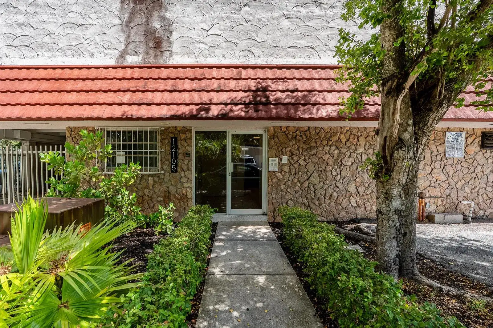12105 NE 11TH Place # 103, North Miami FL 33161 photo 3