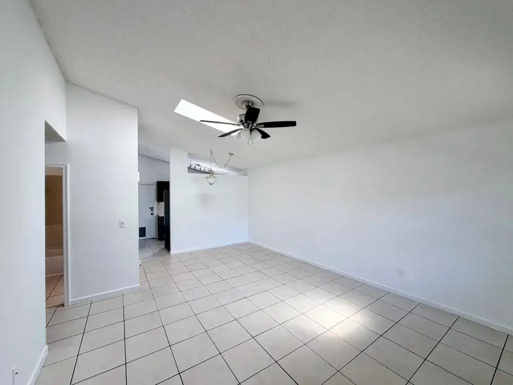 8715 PLUTO Terrace, West Palm Beach FL 33403 photo 3