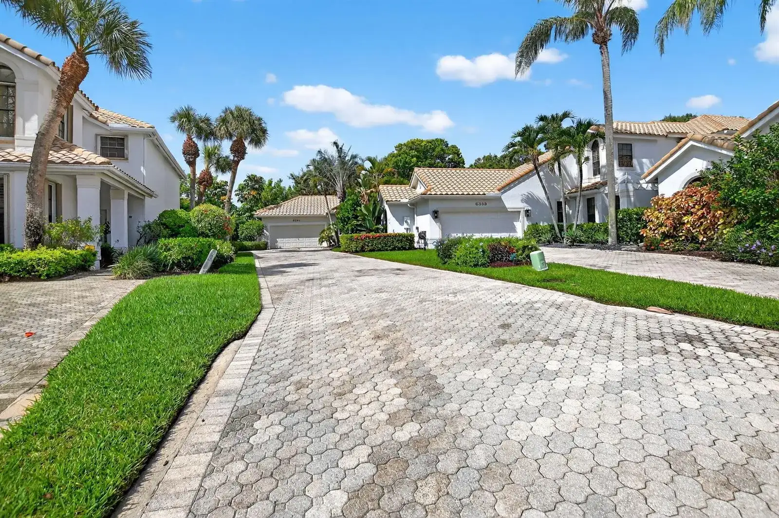 6301 NW 25th Way, Boca Raton FL 33496 photo 2