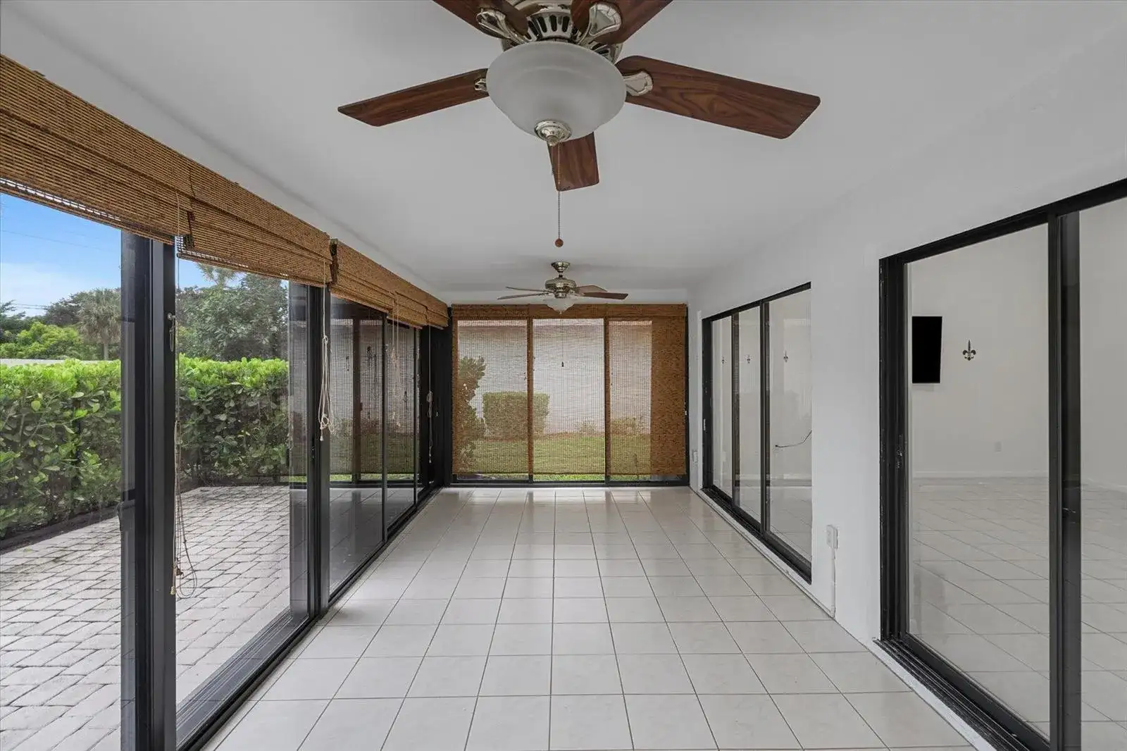 6510 OLIVEWOOD Circle, FL 33463 photo 4