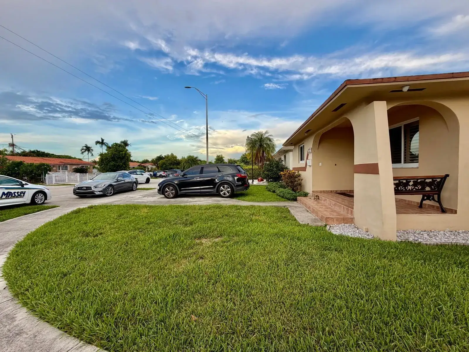 1092 W 32nd Street, Hialeah FL 33012 photo 3