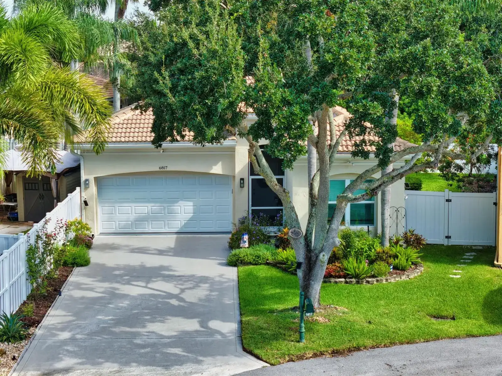 6817 NW 32ND Court, Margate FL 33063 photo 2